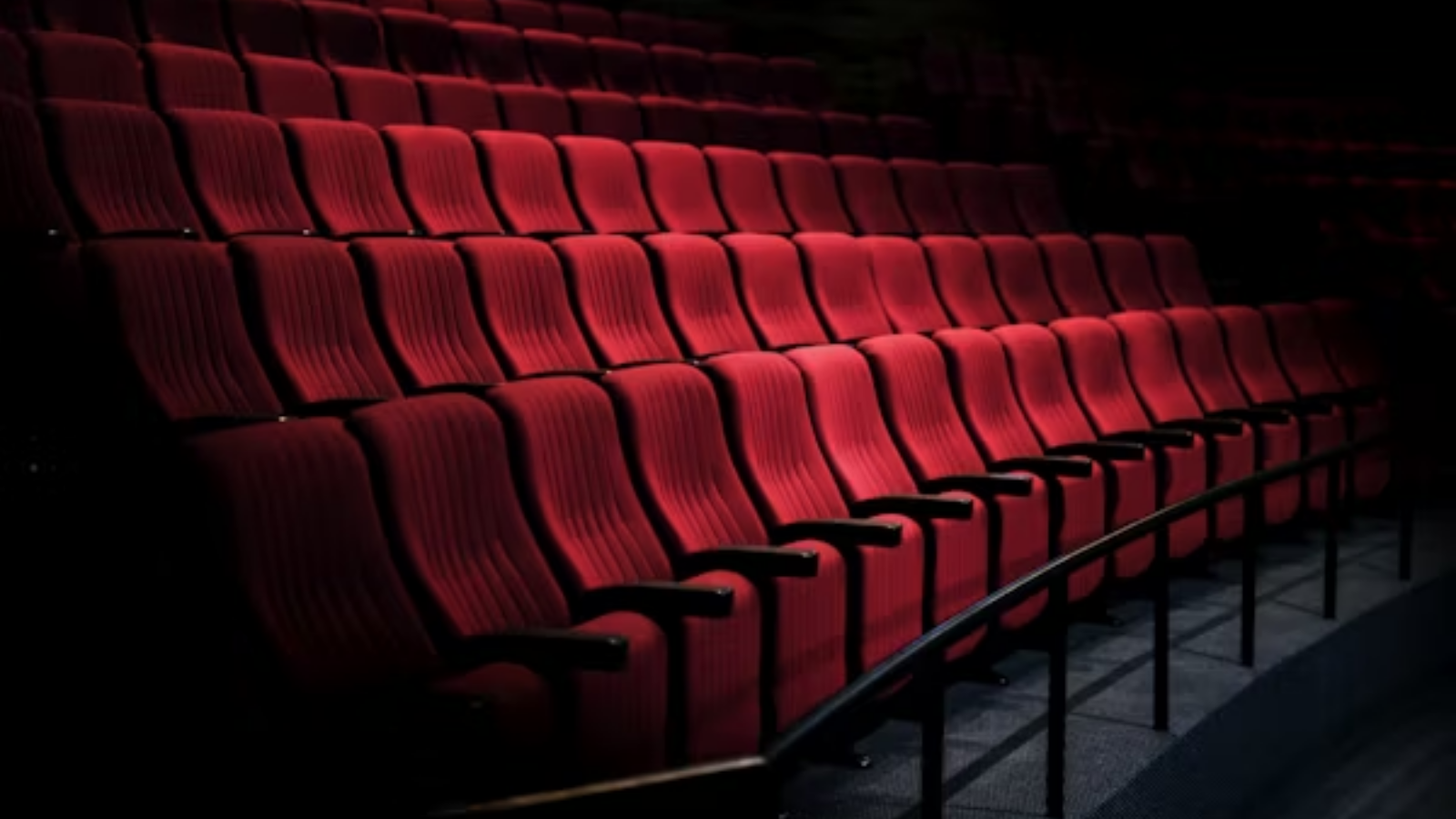 Por que os teatros estão vazios enquanto o TikTok está lotado?
