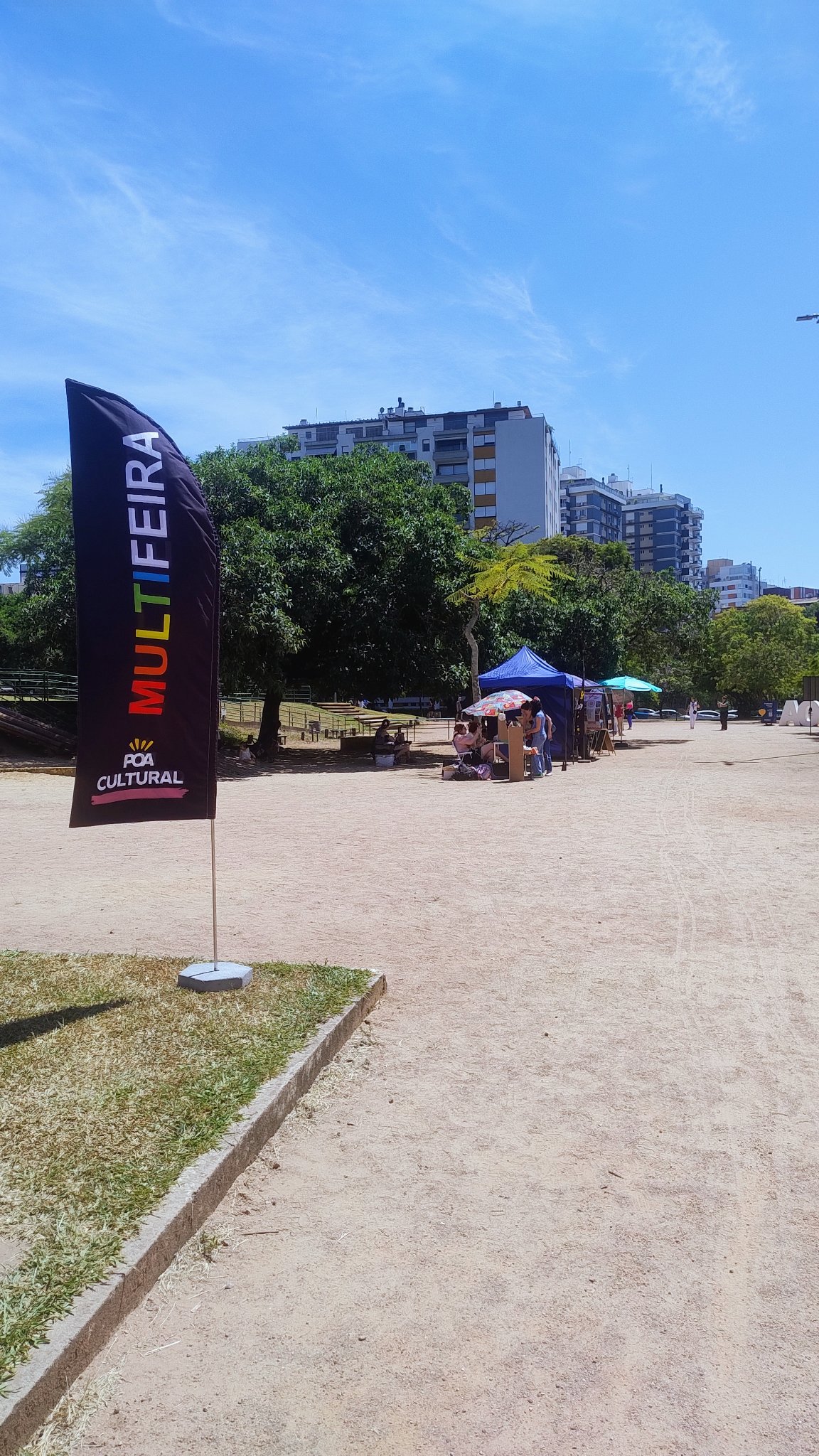 Feira no Parcão