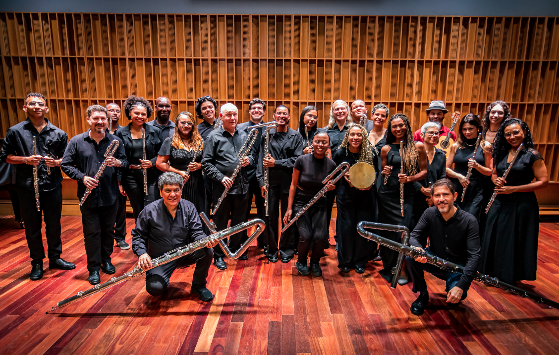 Capa do evento Vitrine Musical UNIRIO no Saguão do CCJF-RJ com a Orquestra Carioca de Flautas